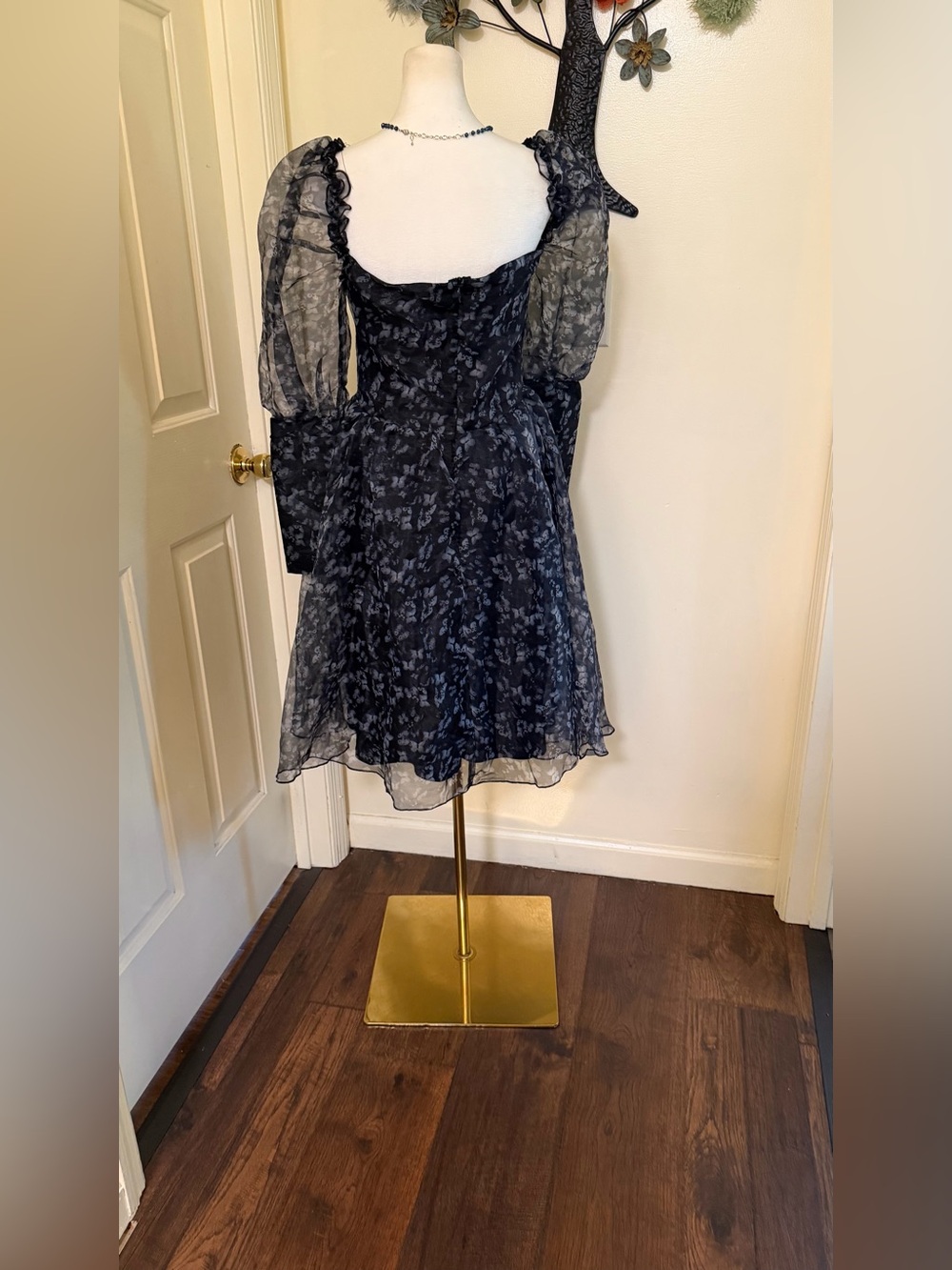 Sheer Puff-lantern Sleeve butterfly print Midi Dress by Missord - Picture 6 of 13